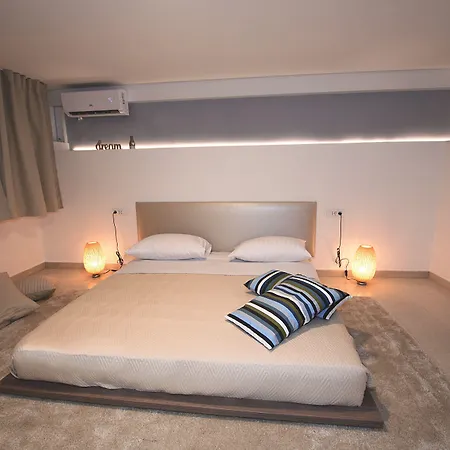 호스텔 다운타운 부티크 *