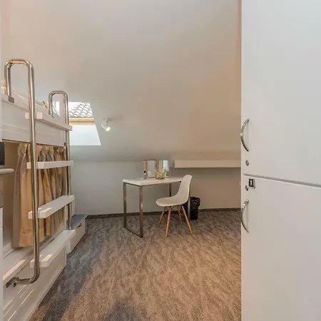 다운타운 부티크 호스텔