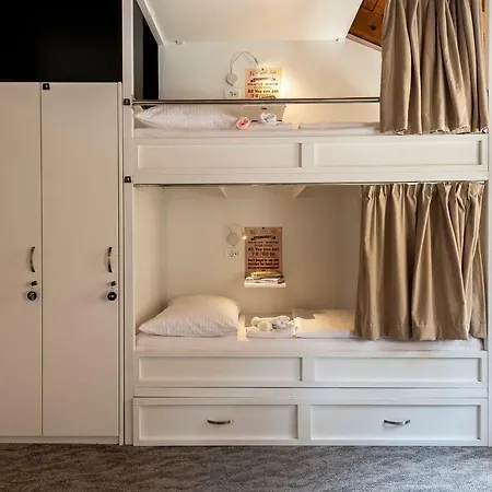 다운타운 부티크 *