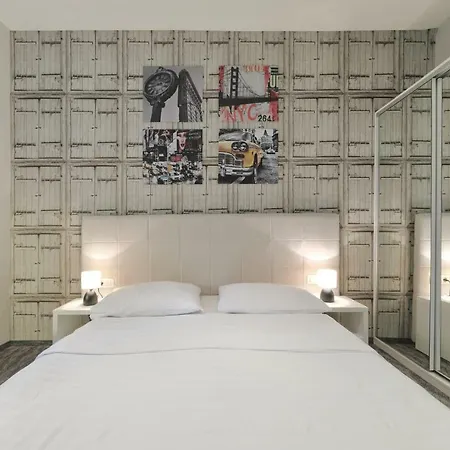 호스텔 다운타운 부티크 *