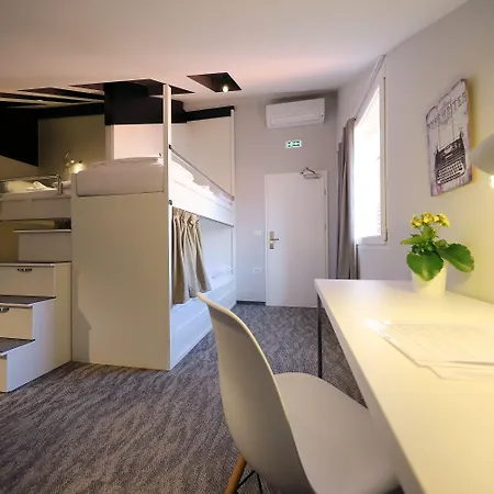 Downtown Boutique Hostel