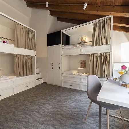 Downtown Boutique Hostel Zadar