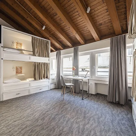 Hostel Downtown Boutique