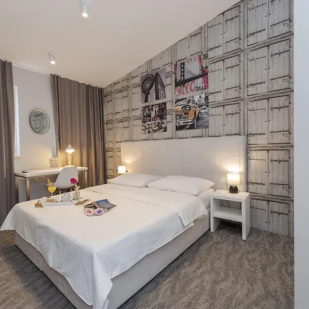 Downtown Boutique * Zadar