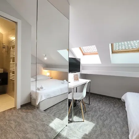 Hostel Downtown Boutique Zadar