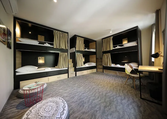 Downtown Boutique Ostello Zara