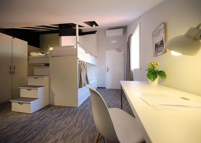 Downtown Boutique Hostel