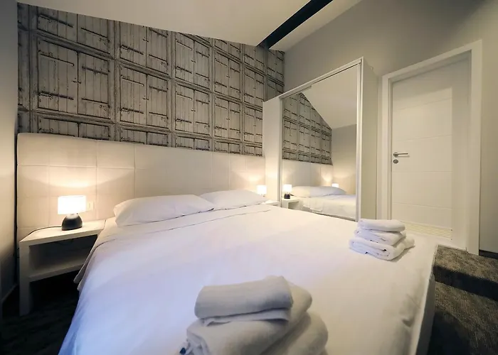 Downtown Boutique Ostello Zara